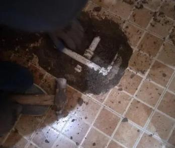 永德卫生间漏水维修公司为您分享下卫生间渗水如何处理及注意事项
